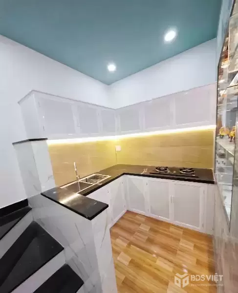 Cần bán nhanh nhà 2 tầng gần Chợ Đầm, hẻm thông 2/4 – full tiện ích