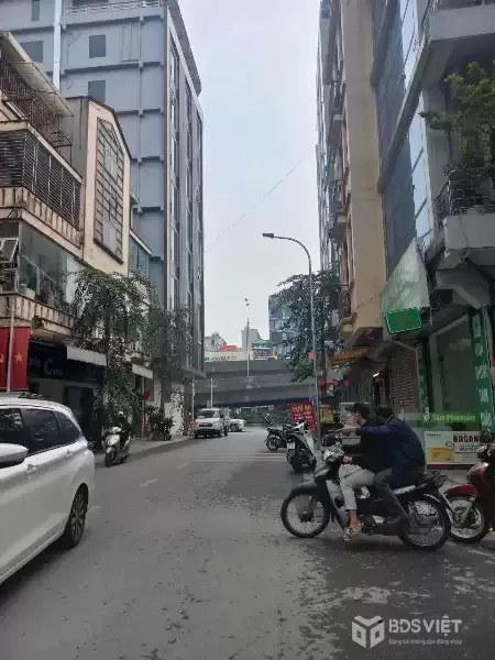 BÁN NHÀ MẶT PHỐ THANH XUÂN, OTO TRÁNH VỈA HÈ KINH DOANH SẦM UẤT, 61M2 MT4.5 NHỈNH 30 TỶ