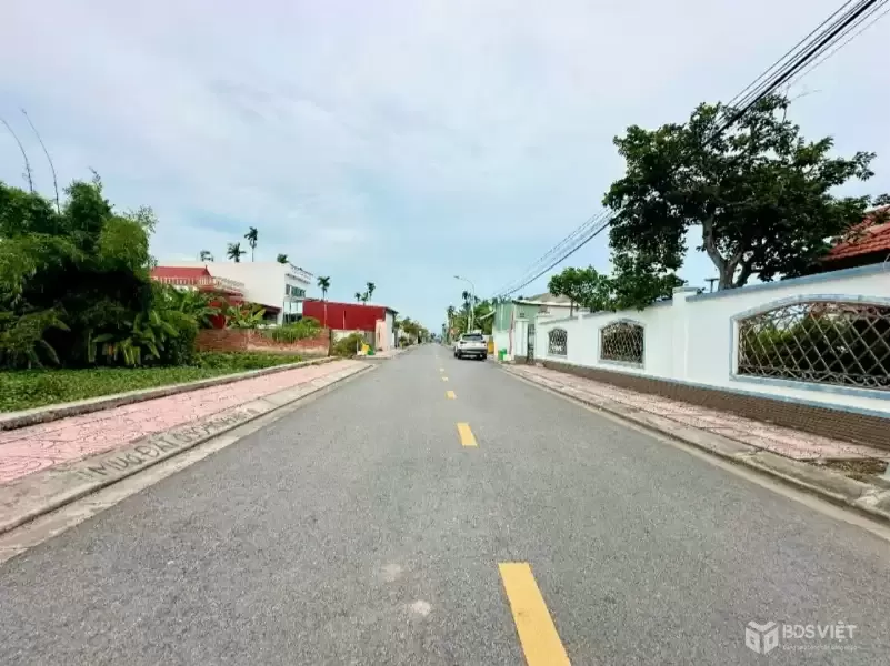 LÔ 2 MẶT NGÕ – NỞ HẬU – Ô TÔ ĐỖ CỬA – GIÁ CHỈ 1.3x TỶ  ZALO 0567 222 555