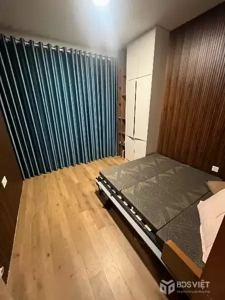 Cho Thuê Hot Tháng 12 – Căn Sân Vườn Full Nội Thất Chỉ 16 Triệu
View hồ bơi cực chill – Akari City, Bình Tân