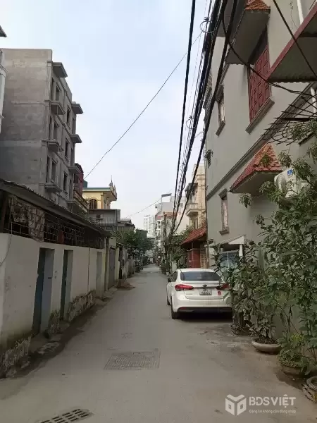 BÁN NHÀ VÕ CHÍ CÔNG, NHÀ ĐẸP, 6 TẦNG THANG MÁY, Ô TÔ ĐỖ CỔNG, FULL NỘI THẤT – 10 TỶ