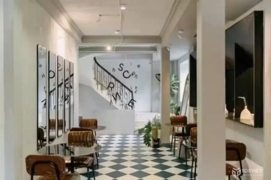 ???? LÔ GÓC MP LÊ DUẨN - MT 12M QUYỀN LỰC - KD 50TR/TH - 20.5 TỶ