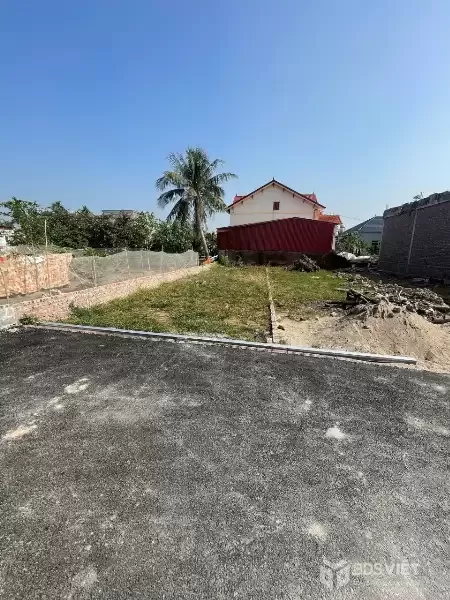 LÔ ĐẸP 84M² – NGANG 4.5M – NGÕ NHỰA 4–5M Ô TÔ TẬN ĐẤT – GIÁ CHỈ ~1 TỶ  ZALO 0567 222 555