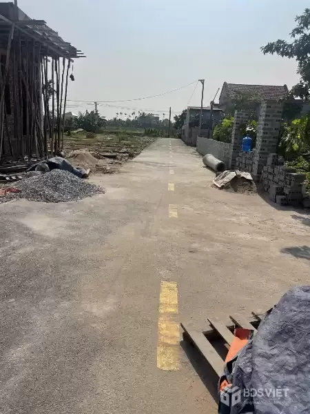 LÔ ĐẸP 84M² – NGANG 4.5M – NGÕ NHỰA 4–5M Ô TÔ TẬN ĐẤT – GIÁ CHỈ ~1 TỶ  ZALO 0567 222 555