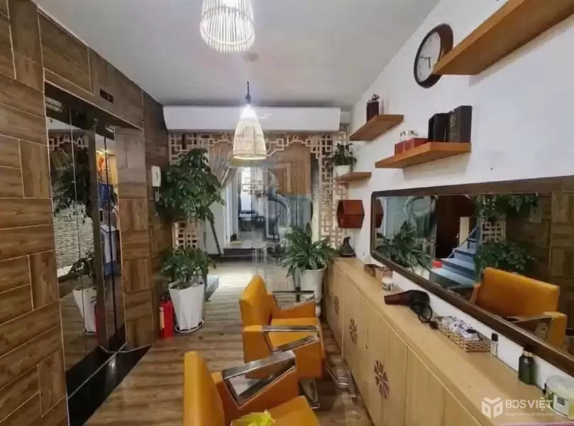 Nhà 6 Tầng MT Trần Bình Trọng – Có Thang Máy – 15.5 Tỷ