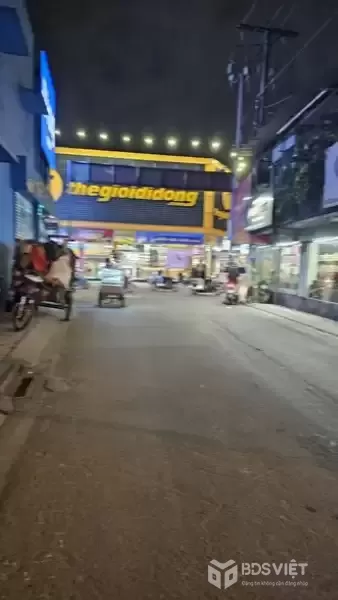 Nhà MT Đường Trần Văn Quang Phường 10 Quận Tân Bình Cũ.