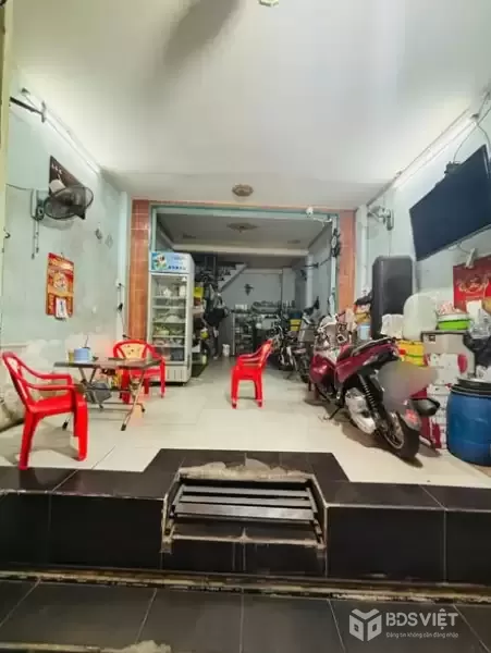 Nhà MT Đường Trần Văn Quang Phường 10 Quận Tân Bình Cũ.