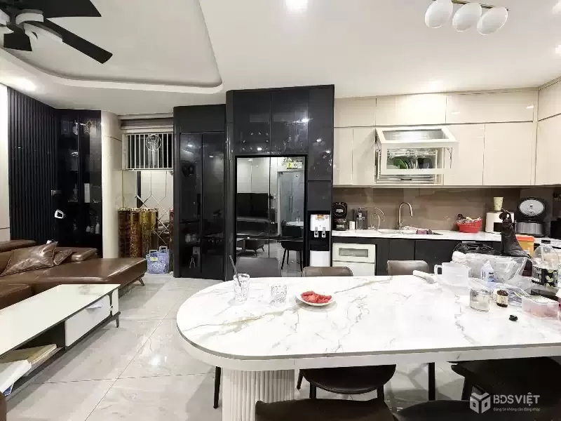 TÒA CHDV 8 TẦNG – LÔ GÓC – THANG MÁY – NGAY TRẦN BÌNH TRỌNG, P5 BÌNH THẠNH