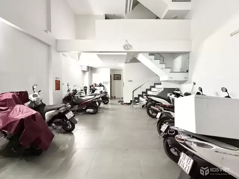 TÒA CHDV 8 TẦNG – LÔ GÓC – THANG MÁY – NGAY TRẦN BÌNH TRỌNG, P5 BÌNH THẠNH