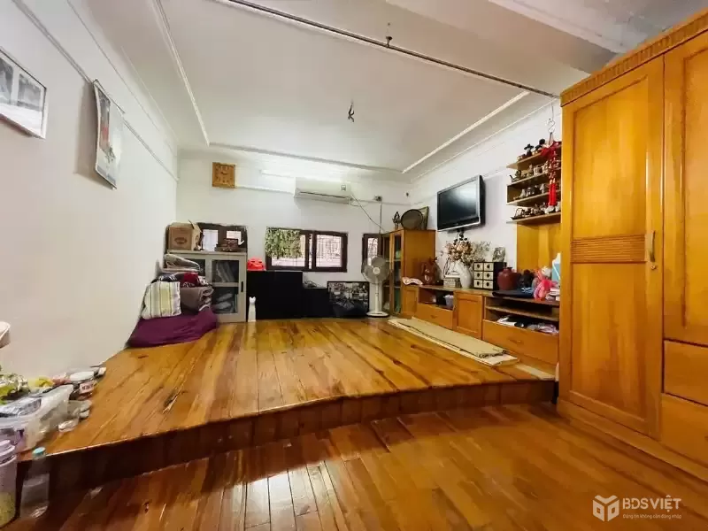 Bán Nhà Ngõ Thịnh Hào1. 28m2. 4 tầng. mặt tiền 3.9m. giá 13 Tỷ Đống Đa Hà Nội