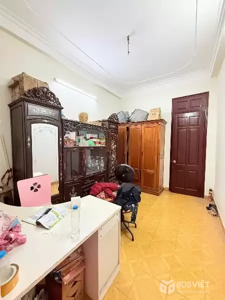 Bán Nhà Ngõ Quỳnh 28/34m2. 4 tầng. mặt tiền 2.5m. giá 8 Tỷ Hai Bà Trưng Hà Nội