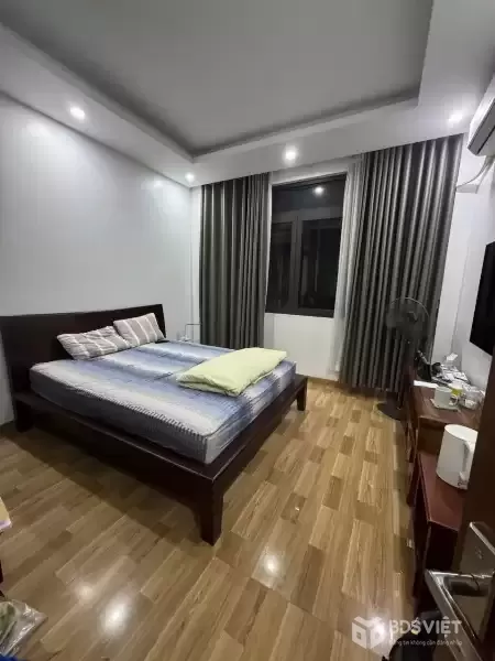 Bán Nhà Hào Nam 31m2.  4 tầng. mặt tiền 4.2m. giá 8.86 Tỷ Đống Đa Hà Nội