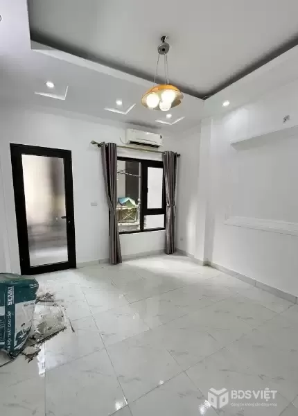 Bán Nhà Phân Lô Hoàng Mai 52m2,4 Tầng, Ngõ Thông, Ô Tô, 2 Mặt Thoáng, Chỉ 7,95 Tỷ