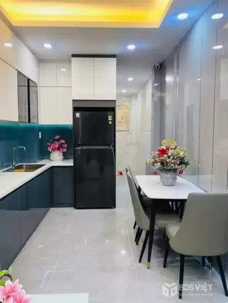 Nhà HXH Đường Cách Mạng Tháng 8 Phường 12 Quận 10 Cũ.