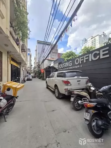 Bán Nhà Kim Mã 30m2. 6 tầng. mặt tiền 4.8m. giá 15.8 tỷ Ba Đình Hà Nội