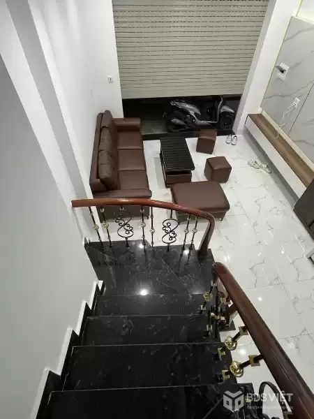 Bán Nhà Đội Cấn 30m2. 6 tầng. mặt tiền 4.3m. giá 11.5 Tỷ Ba Đình Hà