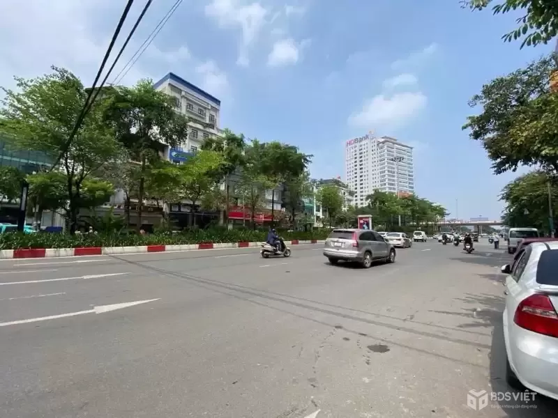 CHỦ NHÀ THIỆN CHÍ BÁN NHÀ PHỐ VÍP VĂN CAO-TT BA ĐÌNH, TÂY HỒ