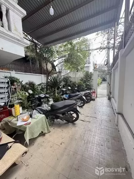 GIÁ 21 TỶ – MẶT TIỀN ĐƯỜNG SỐ – GẦN GIGAMALL – NHÀ TRỆT 3 LẦU – 17 PHÒNG KHAI THÁC DÒNG TIỀN