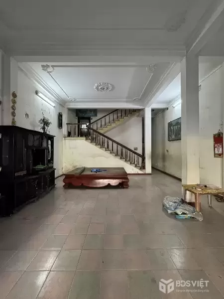 Bán nhà mặt tiền Núi Thành, 139m2, 3 tầng, dòng tiền 50 triệu/tháng, chỉ 25 tỷ