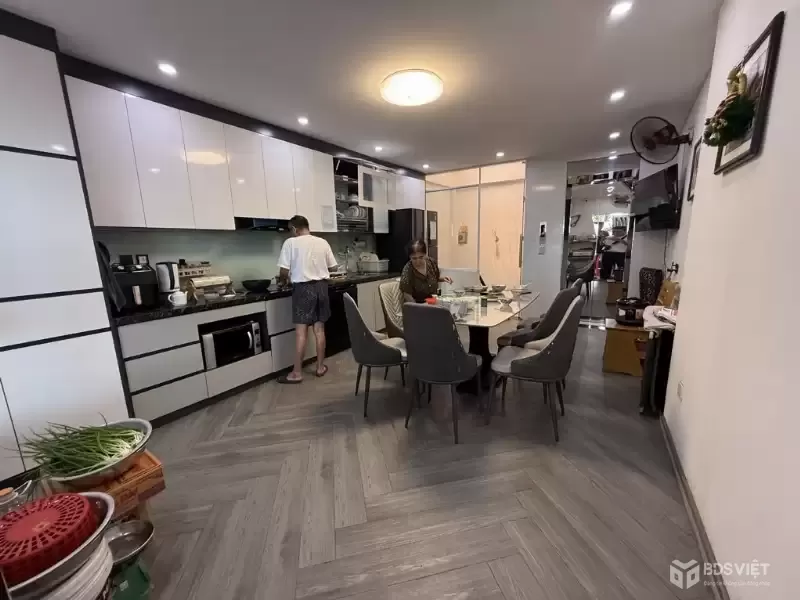 Mặt phố Hoàng Mai DT 65m2x6T-Thang máy- kinh doanh sầm uất 