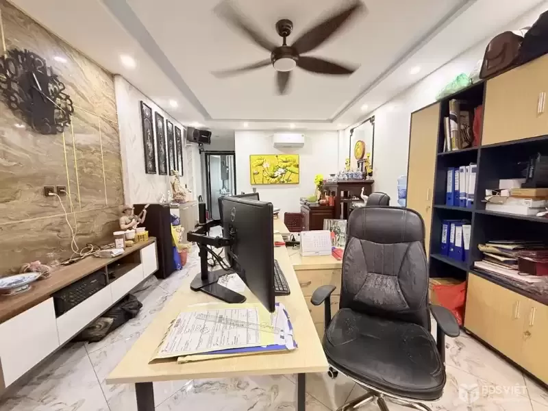 Mặt phố Hoàng Mai DT 65m2x6T-Thang máy- kinh doanh sầm uất 