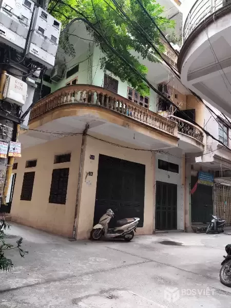 BÁN NHÀ ĐÔNG NGẠC - DT60M2 - 3 TẦNG - GIÁ 6,8 TỶ - - NGÕ Ô TÔ THÔNG - 
LÔ GÓC - KINH DOANH