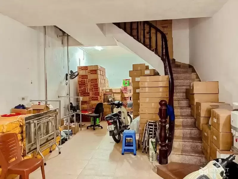 Bán Nhà Tân Ấp 60m2. 5 tầng. mặt tiền 5m. giá 20 Tỷ Ba Đình Hà Nội