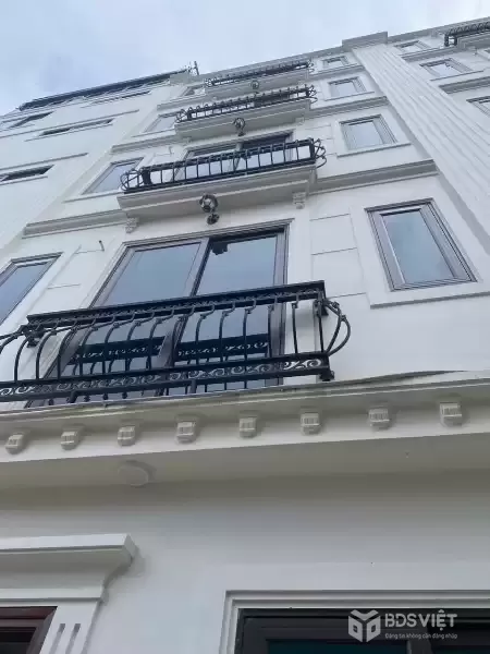 CẦN BÁN GẤP TRƯỚC TẾT NHÀ HOÀNG HOA THÁM , BA ĐÌNH, DIỆN TÍCH 35M2 NHÀ 6 TẦNG