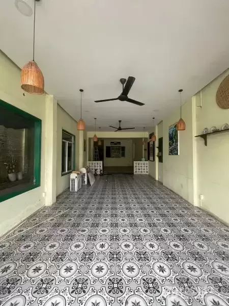 cho thuê mặt bằng đường trưng nũ vương hải châu đà nẵng 130 m2  ngang 6 giá tốt