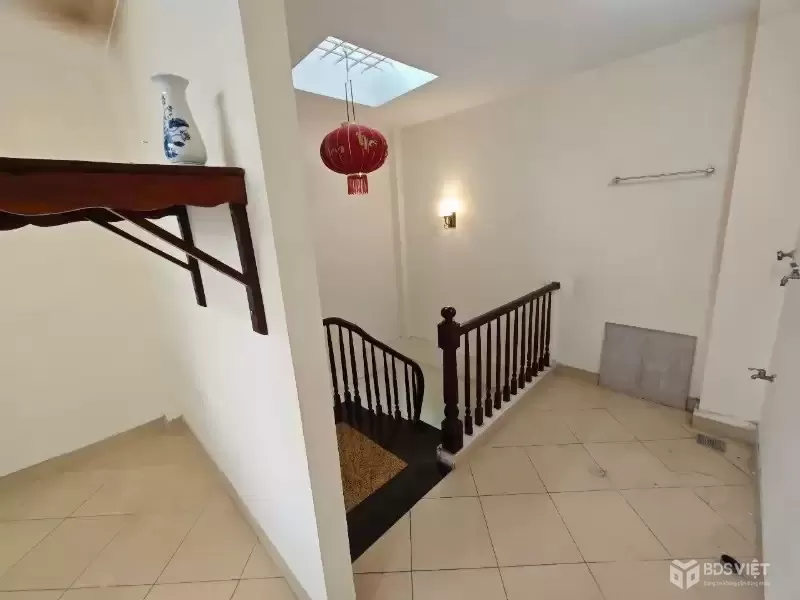 Bán Nhà Đường 8/3. 35/38m2. 5 tầng. mặt tiền 3.7m. giá 8.2 Tỷ Hai Bà Trưng Hà Nội