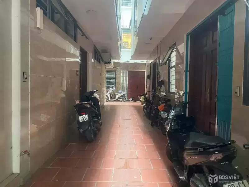 Bán Nhà Hoàng Hoa Thám 30m2. 5 tầng. mặt tiền 6m. giá 7.8 tỷ Ba Đình Hà Nội