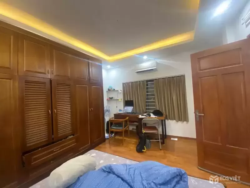 Bán Nhà Hoàng Hoa Thám 30m2. 5 tầng. mặt tiền 6m. giá 7.8 tỷ Ba Đình Hà Nội