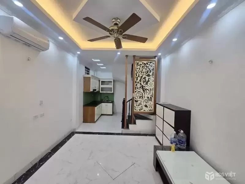 Bán Nhà Đường 8/3. 33m2. 5 tầng. mặt tiền 4.1m. giá 8 Tỷ Hai Bà Trưng Hà Nội