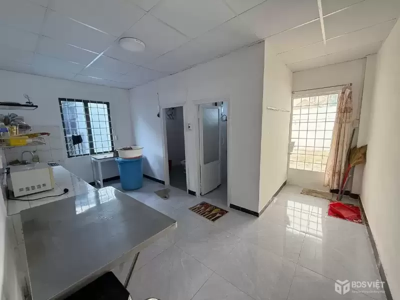 CHO THUÊ NHÀ 1 TRỆT NGAY CHƠ MÊ LINH. P 9. ĐÀ LAT