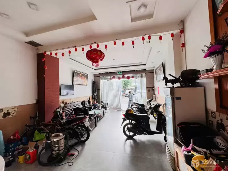 BÁN KHÁCH SẠN MẶT TIỀN BÌNH CHIỂU THỦ ĐỨC – 97M² ĐẤT – 470M² SÀN – CÓ THANG MÁY – GIÁ 12 TỶ (~108.2TR/M²