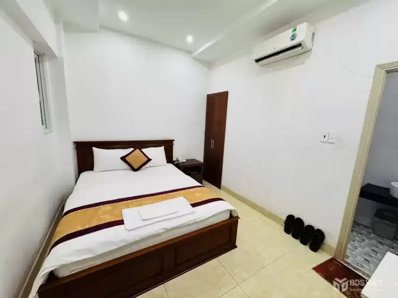 BÁN KHÁCH SẠN MẶT TIỀN BÌNH CHIỂU THỦ ĐỨC – 97M² ĐẤT – 470M² SÀN – CÓ THANG MÁY – GIÁ 12 TỶ (~108.2TR/M²