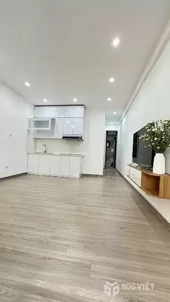 bán nhà tập thể đại học sư phạm trần quốc hoàn DT 65m giá 3,9 tỷ full nội thất