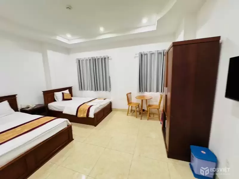 BÁN KHÁCH SẠN MẶT TIỀN BÌNH CHIỂU THỦ ĐỨC – 97M² ĐẤT – 470M² SÀN – CÓ THANG MÁY – GIÁ 12 TỶ (~108.2TR/M²