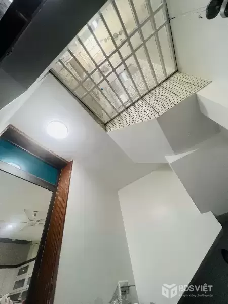 Bán Nhà Ngõ Gốc Đề 36m2. 5 tầng. mặt tiền 4m. giá đẹp 8.6 Tỷ Hai Bà Trưng Hà Nội