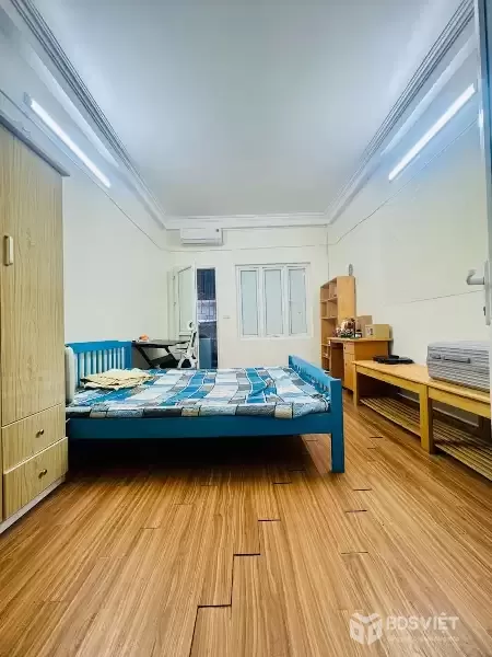 Bán Nhà Tân mai 26/30m2. 4 tầng. mặt tiền 3.8m giá chỉ 7.5 tỷ Hoàng Mai Hà Nội