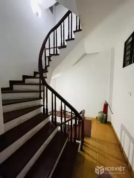 Bán Nhà Trần Đại Nghĩa 42m2. 6 tầng. mặt tiền 4.5m. giá  15.65 Tỷ Hai Bà Trưng Hà Nội