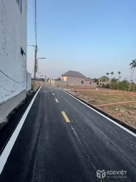 LÔ GÓC GIÁ F0 NGÕ 100 TƯ THỦY – ĐƯỜNG NHỰA 5M – CÁCH 402 CHỈ 150M – THANH KHOẢN CAO  ZALO 0567 222 555