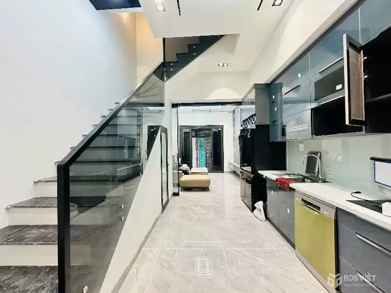 Bán nhà Trần Khát Chân 49m2. 4 tầng, mặt tiền 4m. giá 14.8 tỷ Hai Bà Trưng Hà Nội