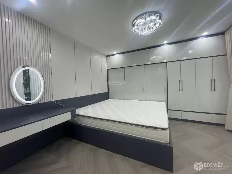 Bán nhà Thái Thịnh 36/62m32. 6 tầng. mặt tiền 3.6m. giá 19.5 tỷ Đống Đa Hà Nội