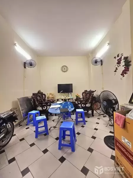 Bán Nhà Xã Đàn 27/31m2. 6 tầng. mặt tiền 3.9m. giá 8.6 tỷ Đống Đa Hà Nội