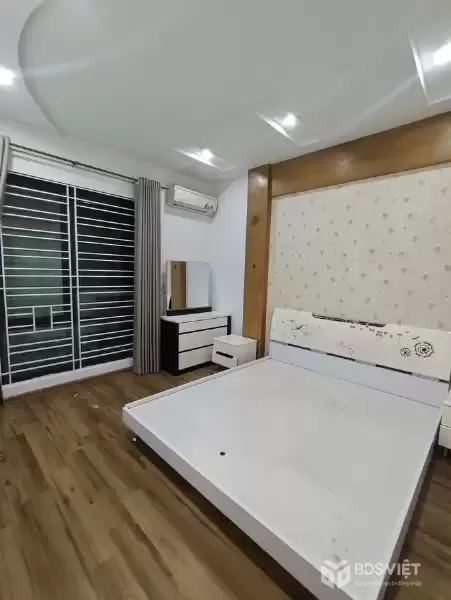 Bán Nhà  Hồ Đắc Di 39m2. 5 tầng. mặt tiền 5.3m. giá 12.6 tỷ Đống Đa Hà Nội