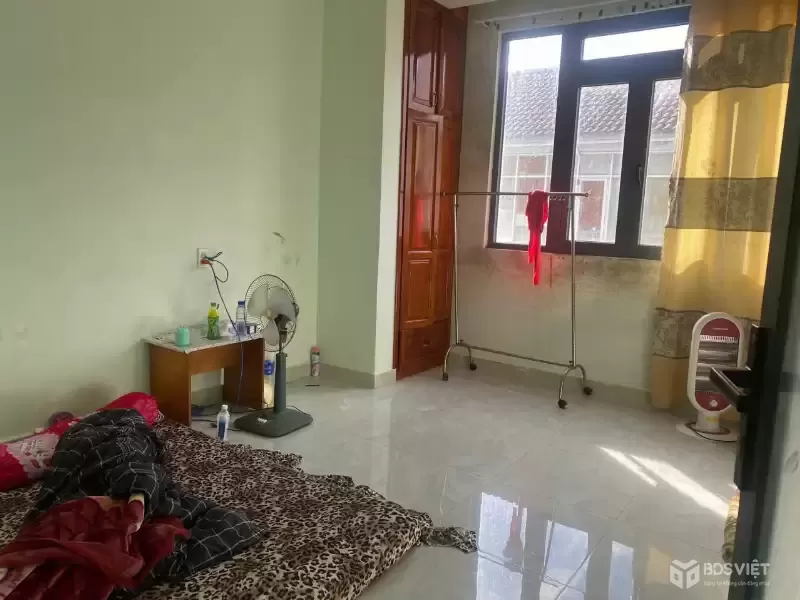 Cho thuê nhà mặt tiền đường Mạc Đĩnh Chi. P 4 tp đà lat