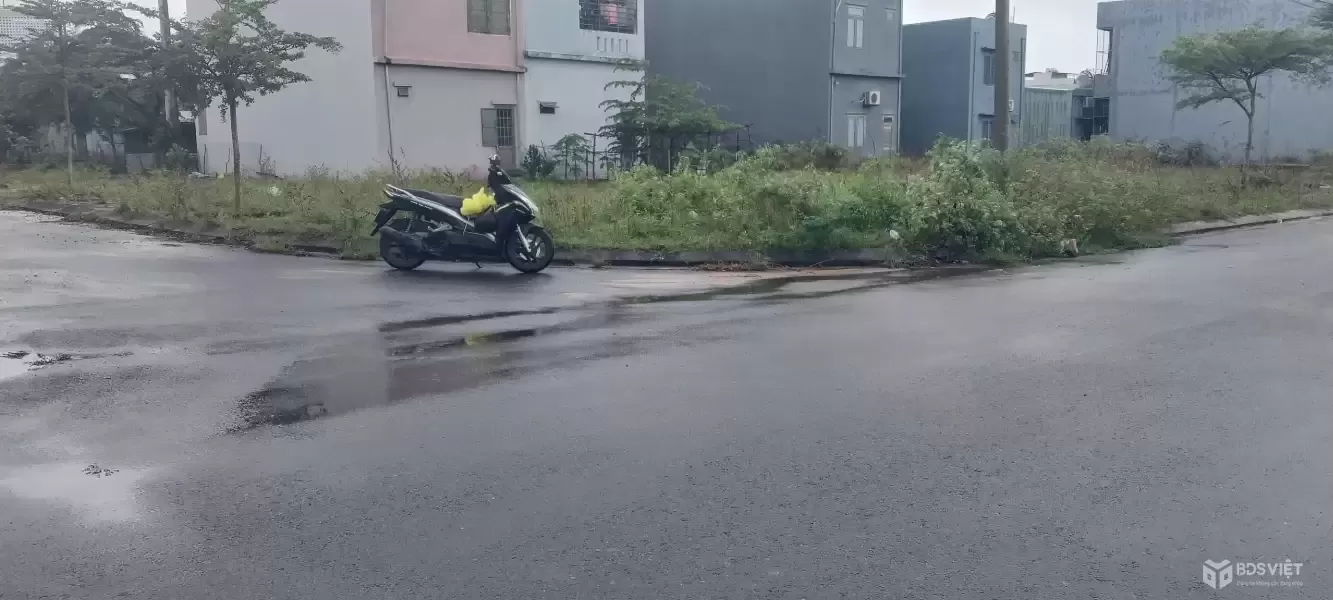 ♥ Lô Góc 2 Mặt Tiền đường 7.5m giữa ĐH FPT và ĐH Phan Châu Trinh, 4.x tỷ