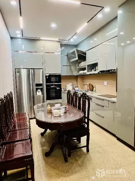 Bán Nhà Văn Hương 45m2.  4 tầng. mặt tiền 3.3m. giá 12 tỷ Đống Đa Hà Nội