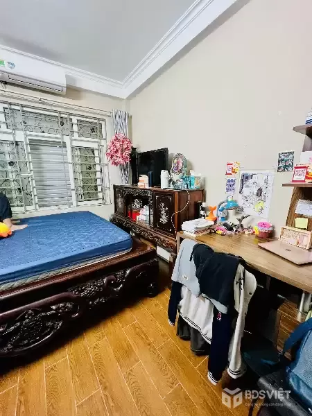 Bán Nhà Văn Hương 45m2.  4 tầng. mặt tiền 3.3m. giá 12 tỷ Đống Đa Hà Nội